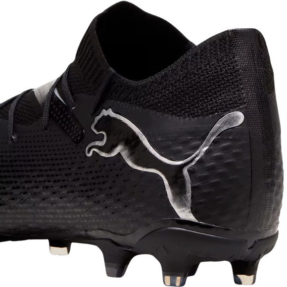 Buty piłkarskie Puma Future 7 Pro FG/AG 107924 02