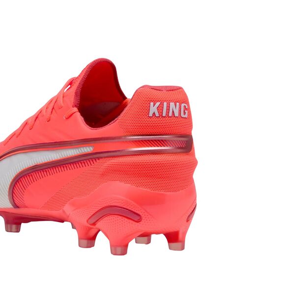 Buty piłkarskie Puma King Ultimate FG/AG 108303 01